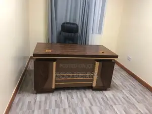 Office Desk ; 1400meter Classic Elegance Executive Desk