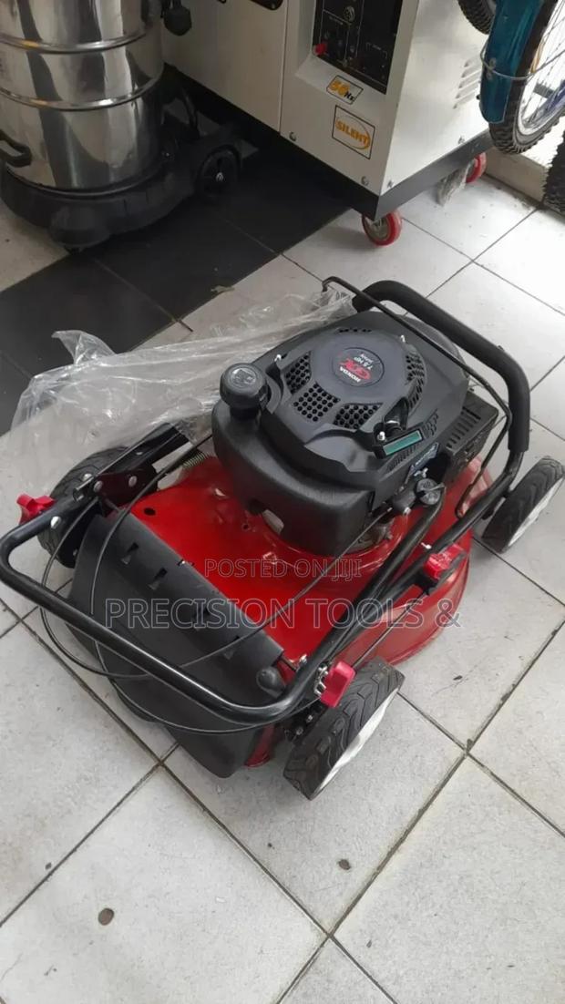 Honda Lawn Mower 196cc