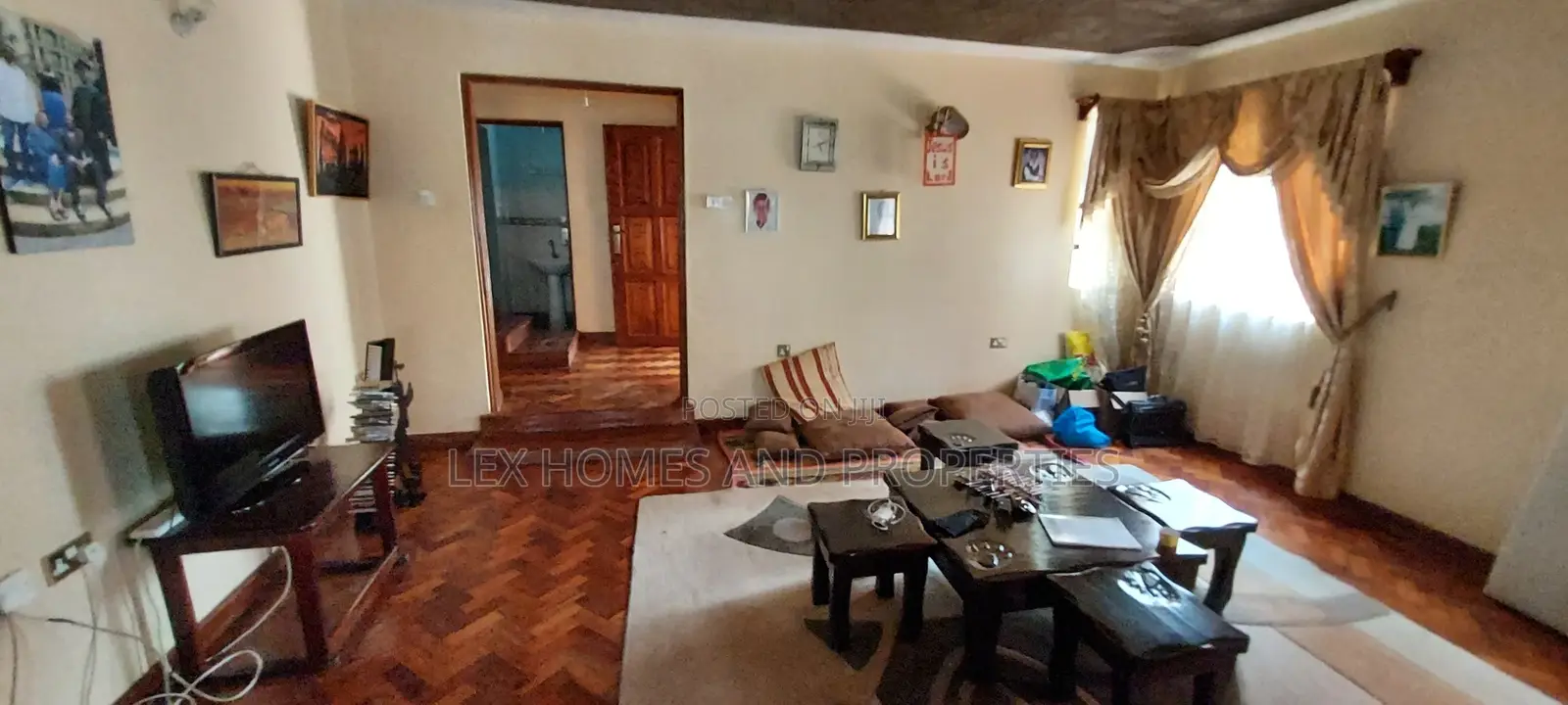 5bdrm Maisonette in Nkoroi for sale