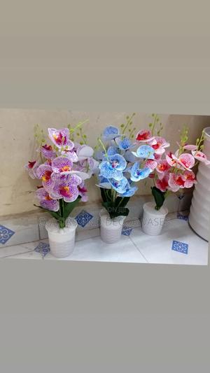Console Table Flowers Affordable - thumbnail 2