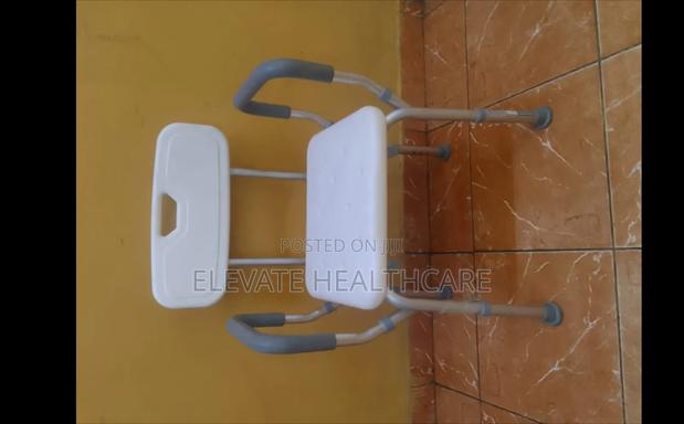 A Bath Seat - main view