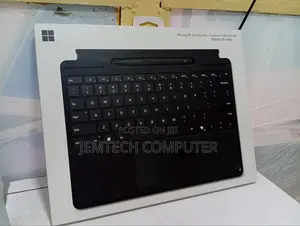 Surface Pro Signature Keyboard With Slim Pen Black + Co Pilot Ai