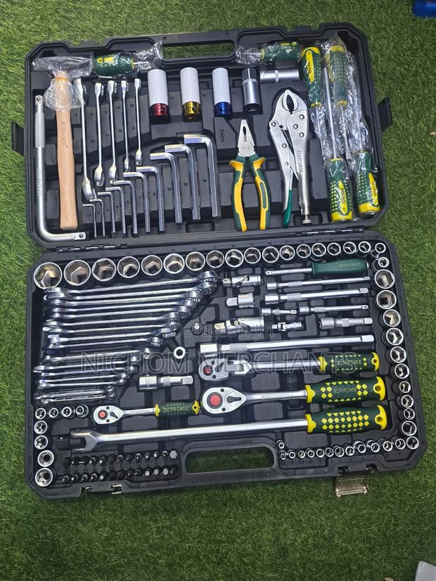 142pcs Bossforce Socket Spanner Set/Mechanical Toolbox - main view