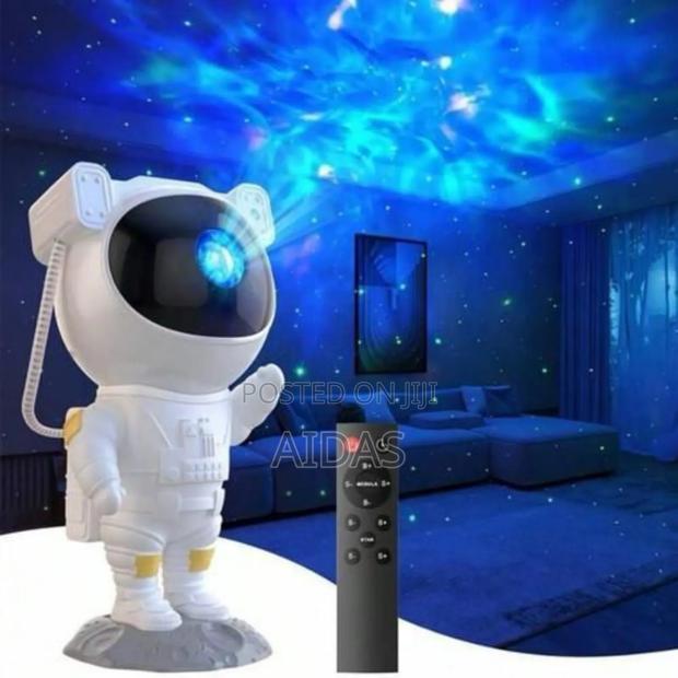 Astronaut Star Projector Night Light - main view