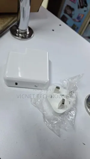 Macbook M1 Usb C Charger and Cable