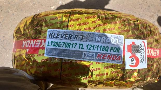 285/70r17 Kenda Klever