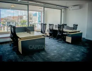 Immaculative Well Located Office-all Bills Paid