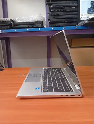 Laptop HP EliteBook 830 G8 16GB Intel Core I5 SSD 256GB