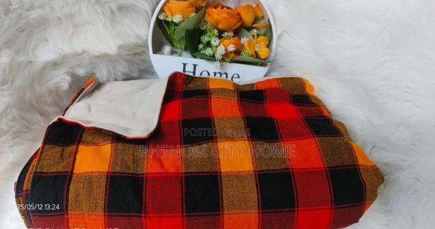 Warm Masai Fleece Blankets - thumbnail 2