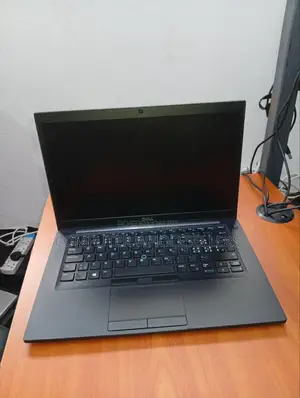 Laptop Dell Latitude 7490 32GB Intel Core i5 SSD 256GB