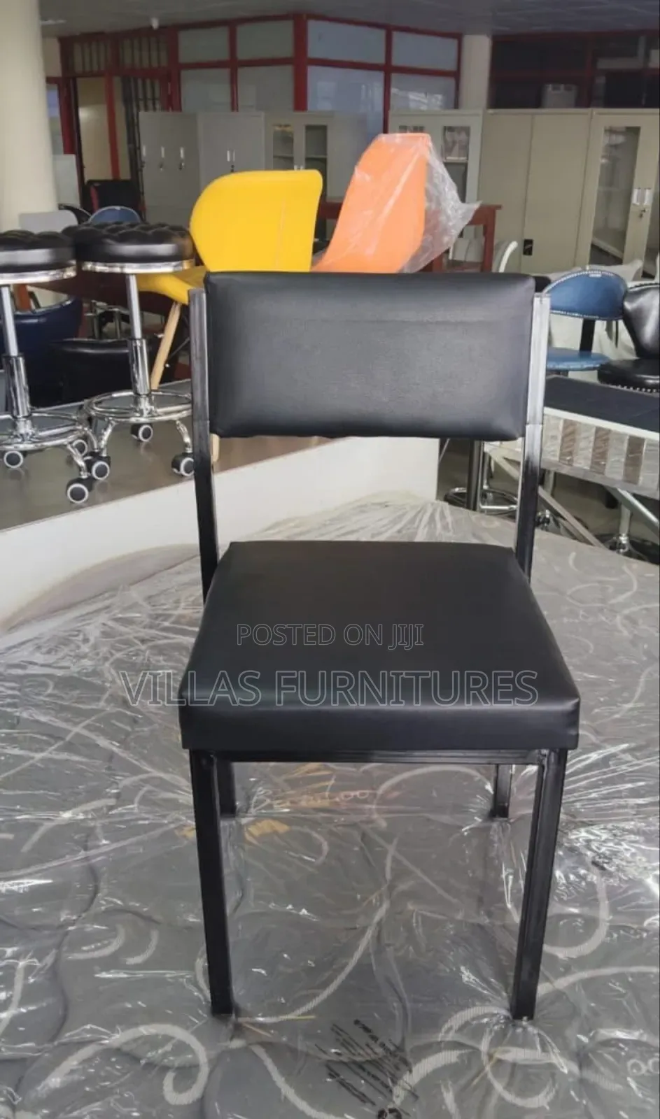 Caterina Visitors Chair