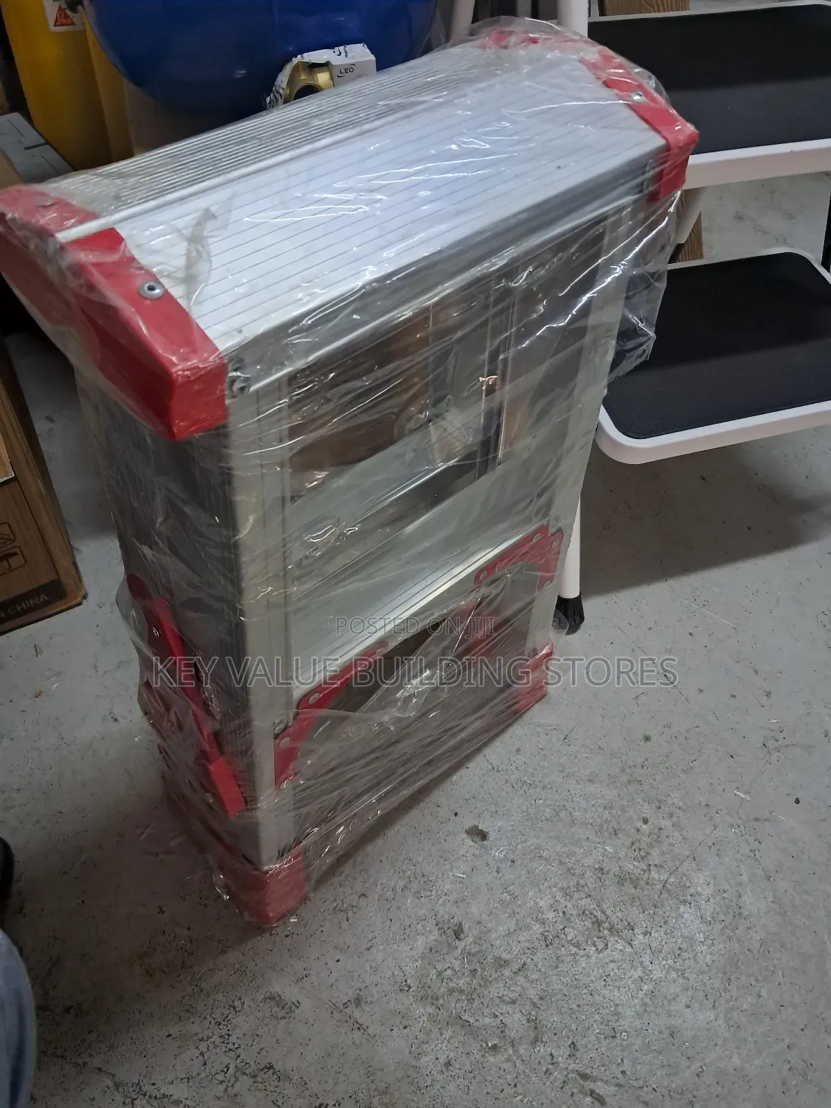 Double Sided Step Ladder (2+2)