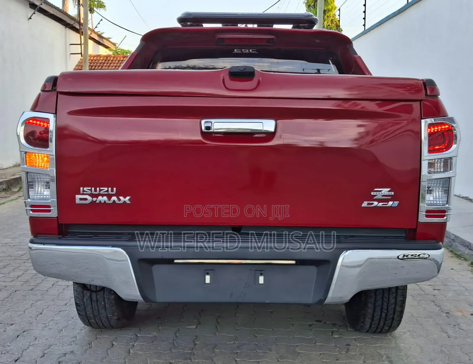 Isuzu D-MAX 2018 Red