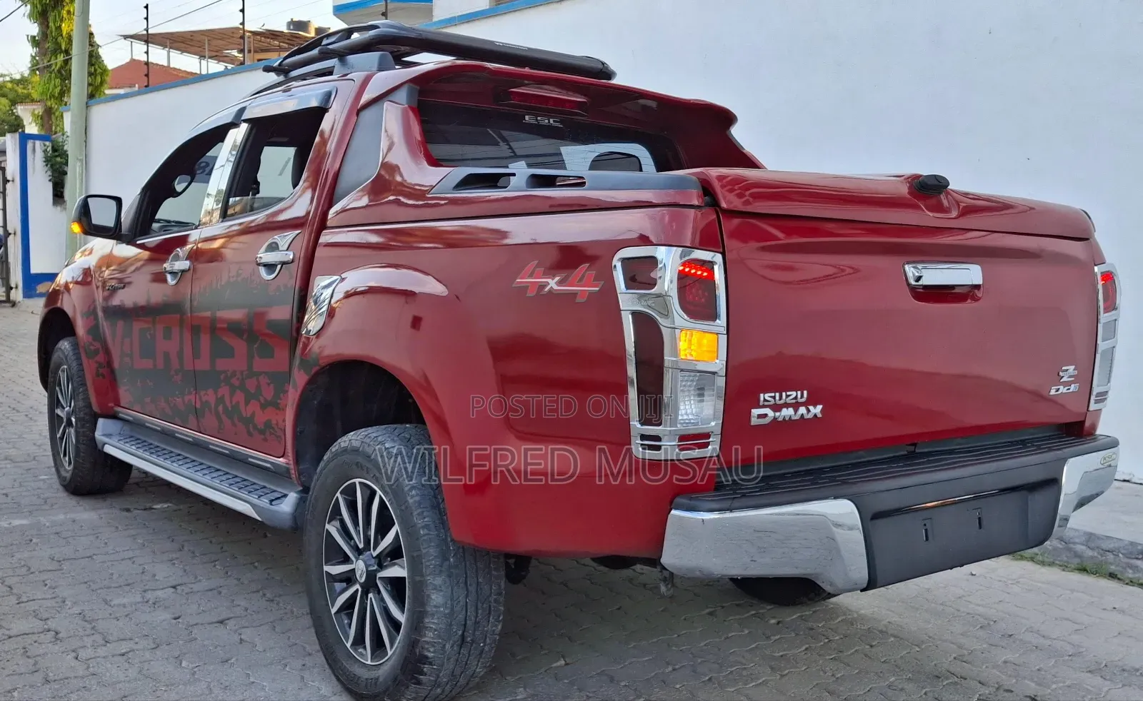 Isuzu D-MAX 2018 Red