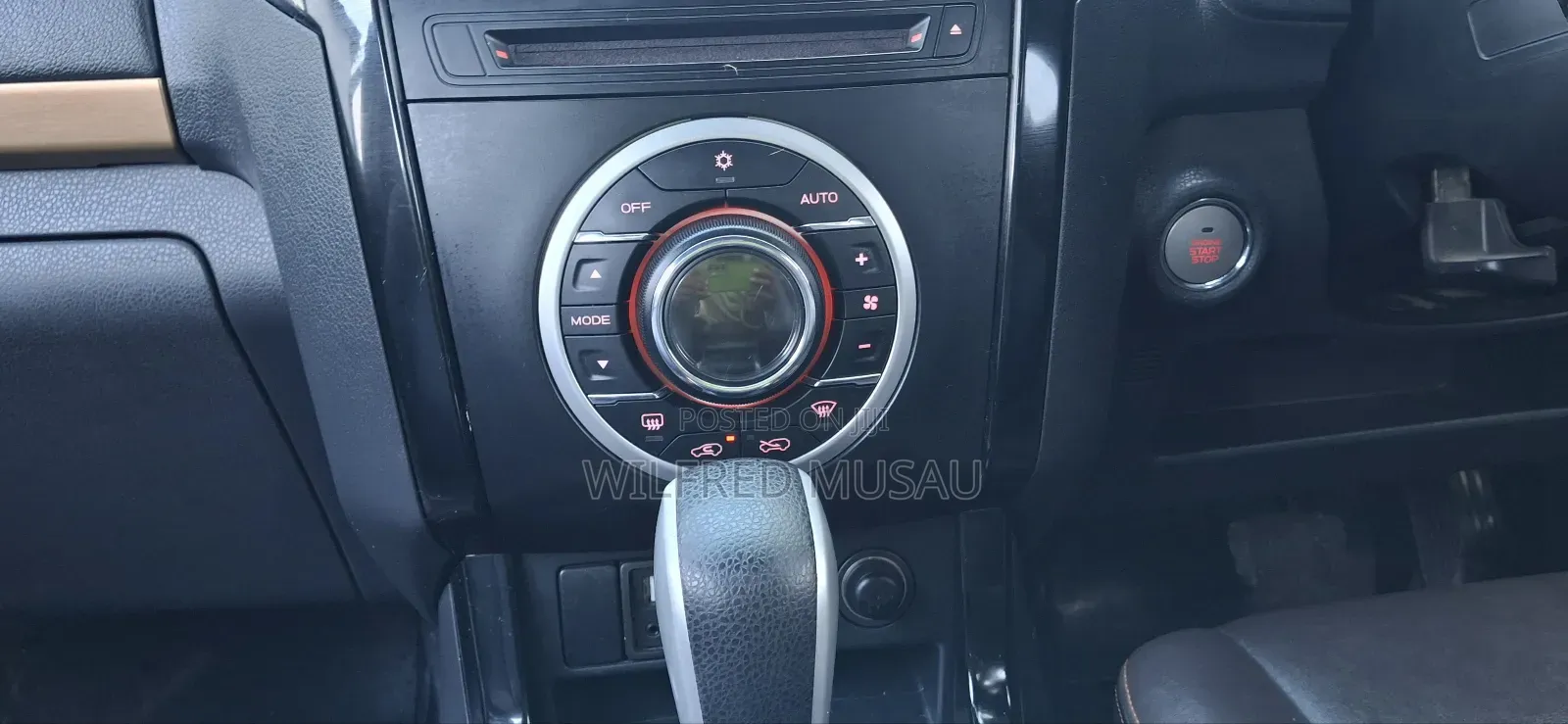 Isuzu D-MAX 2018 Red