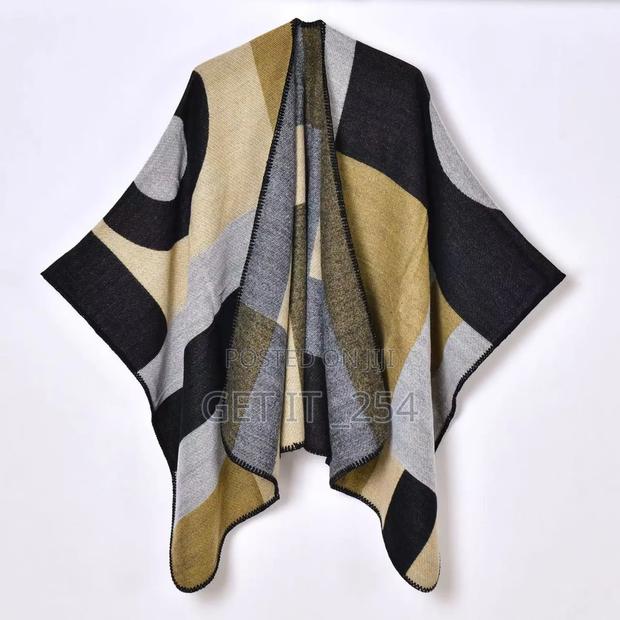 *Women's Geometric Wrap Shawl/Poncho* - main view