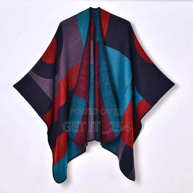 *Women's Geometric Wrap Shawl/Poncho* - thumbnail 6