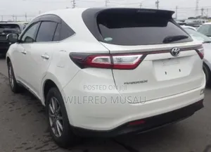 Toyota Harrier 2.0 4WD 2018 White