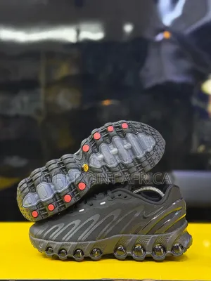 Nike Airmax Dn8 “ Tripple Black ” Sneakers