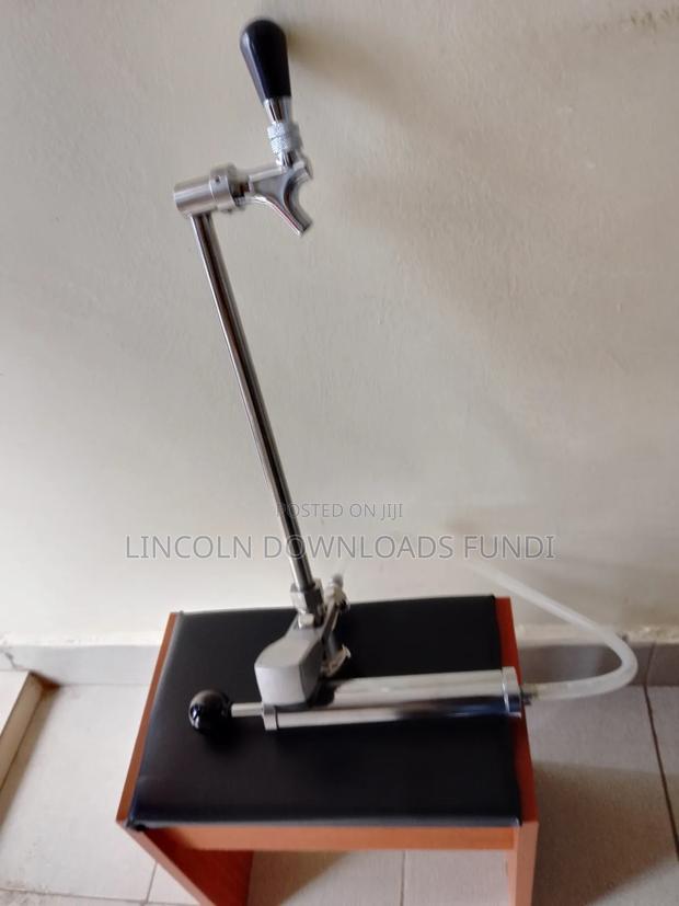 Hard Metallic Shiny Keg Pumps - thumbnail 4