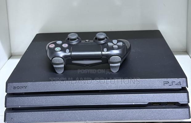 Well Kept Ps4 Pro One Tb - main view