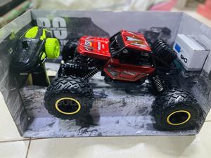 Rc Alloy Off-Road Stunt Car With Remote Control - main view