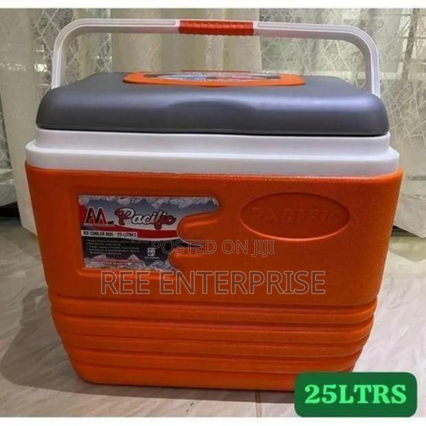 Cooler Box Pacific 25 Litres