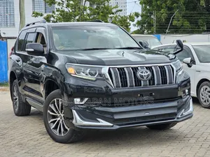 Toyota Land Cruiser Prado 2.7 2018 Matt Black