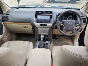 Toyota Land Cruiser Prado 2.7 2018 Matt Black