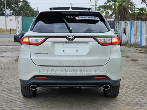 Toyota Harrier 2.0 2018 White