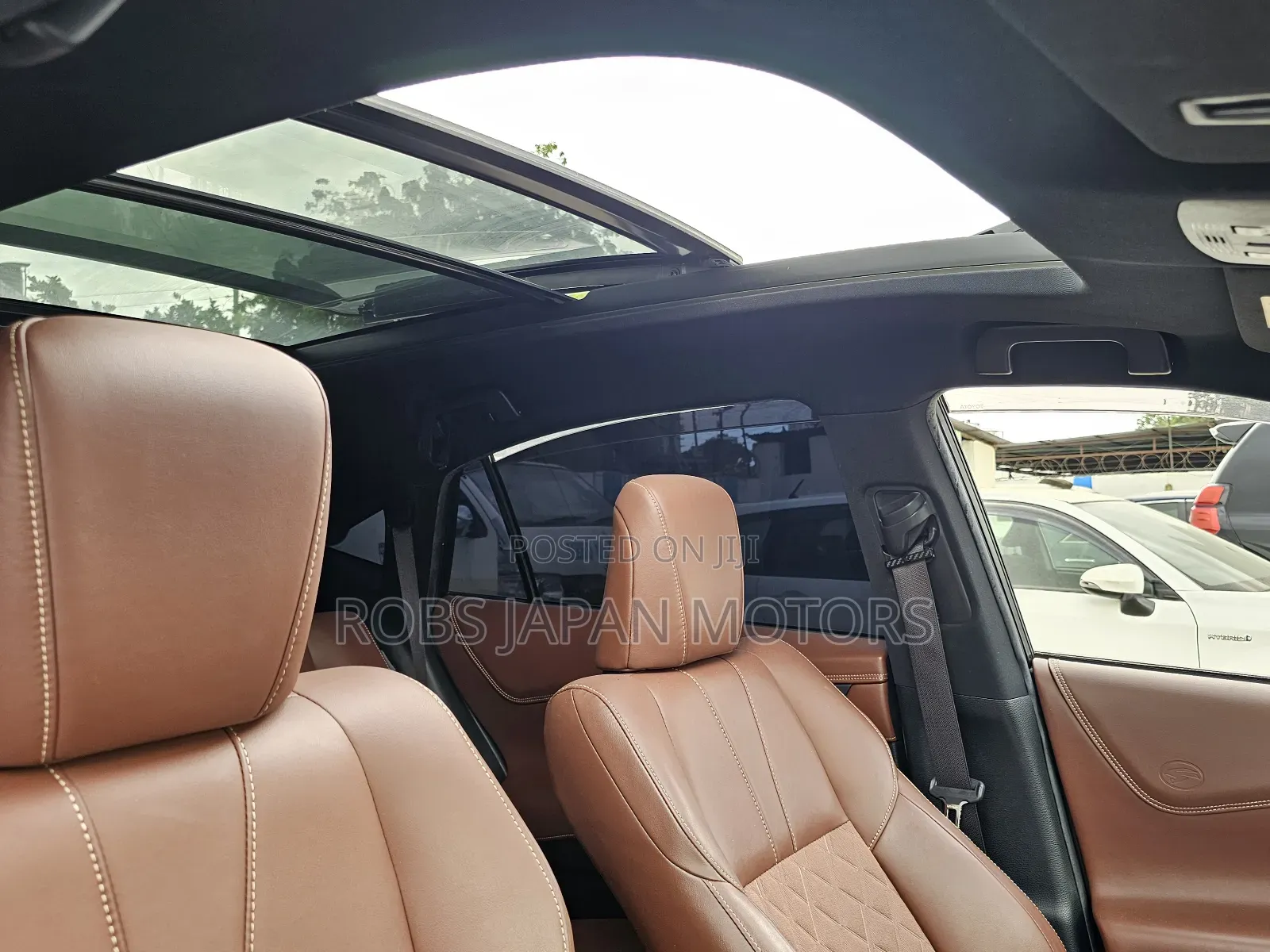 Toyota Harrier 2.0 2018 White