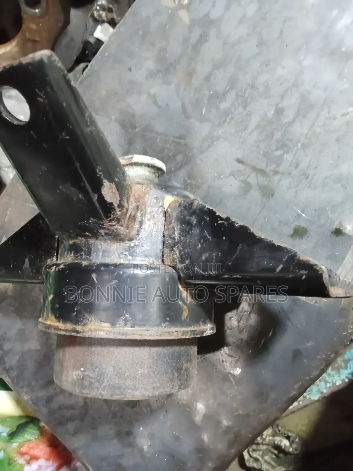 Passo Sette Engine Mounting
