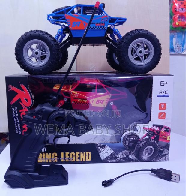 Rechargeable Remote Controlled Monster/Climbing Truck - thumbnail 6
