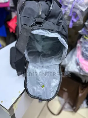 Ama Quality Gym/Travel Bags With Shoe Wet Compartment