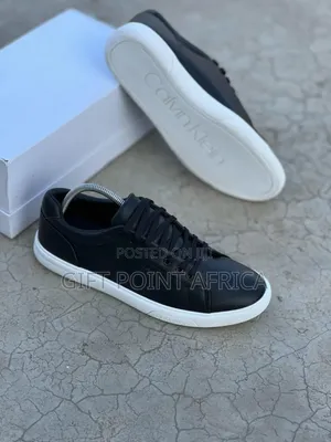 *Men* *White (Calvin Klein) Leather Laced Casuals*