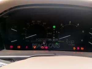 Toyota Land Cruiser 1998 White