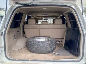 Toyota Land Cruiser 1998 White