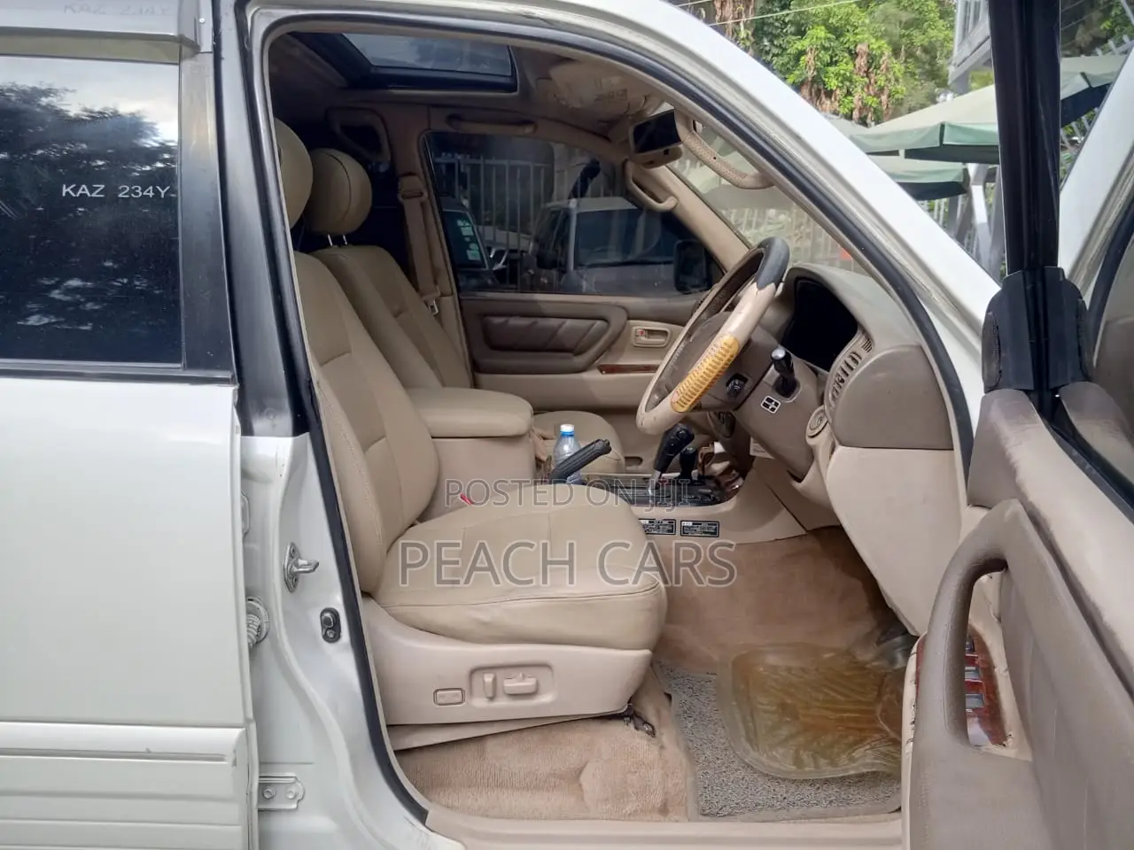 Toyota Land Cruiser 1998 White