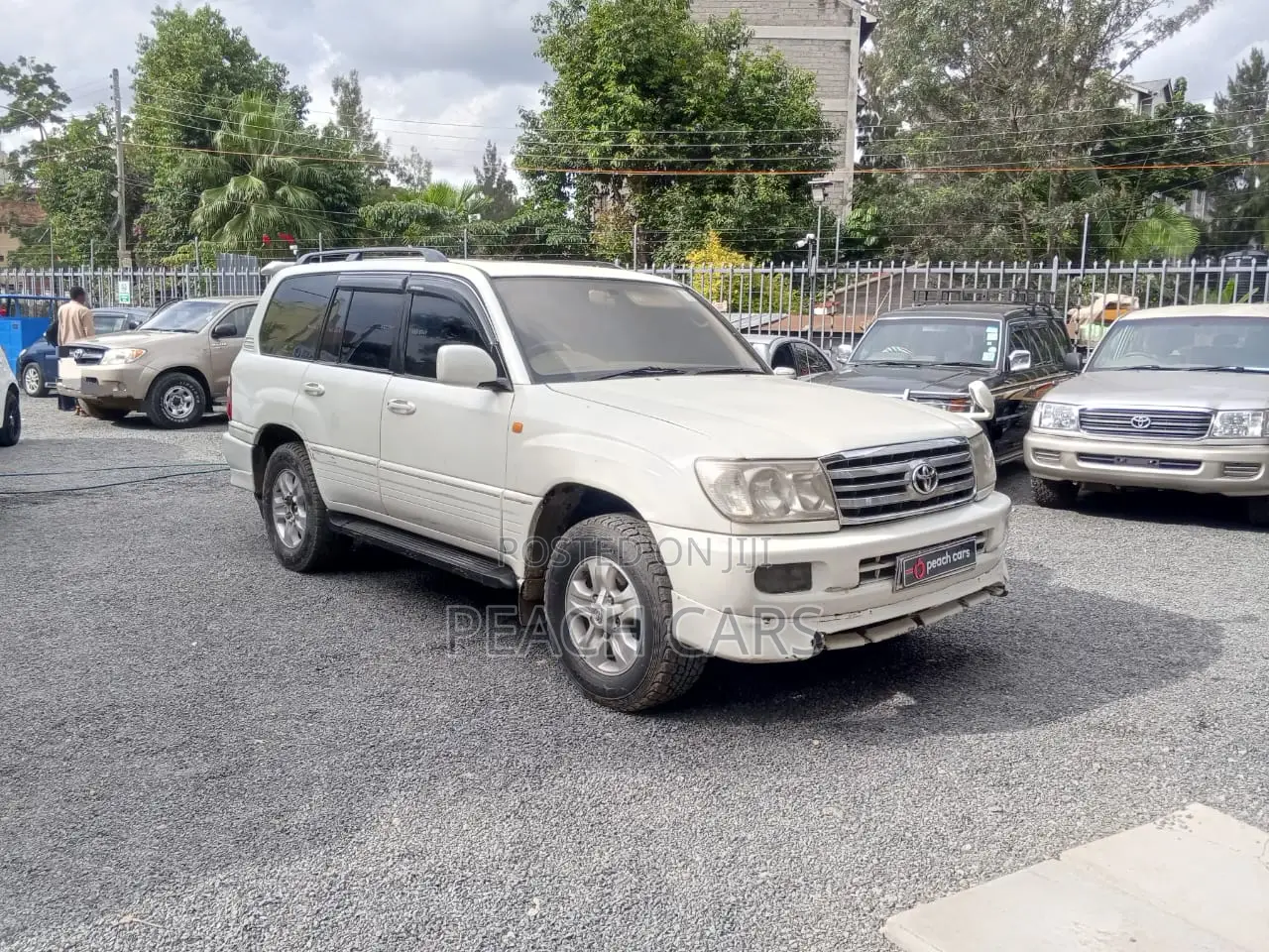 Toyota Land Cruiser 1998 White