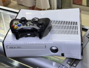 Clean Xbox 360 Chipped Machine - thumbnail 2