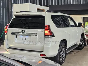 Toyota Land Cruiser Prado 2.8 2018 Ivory