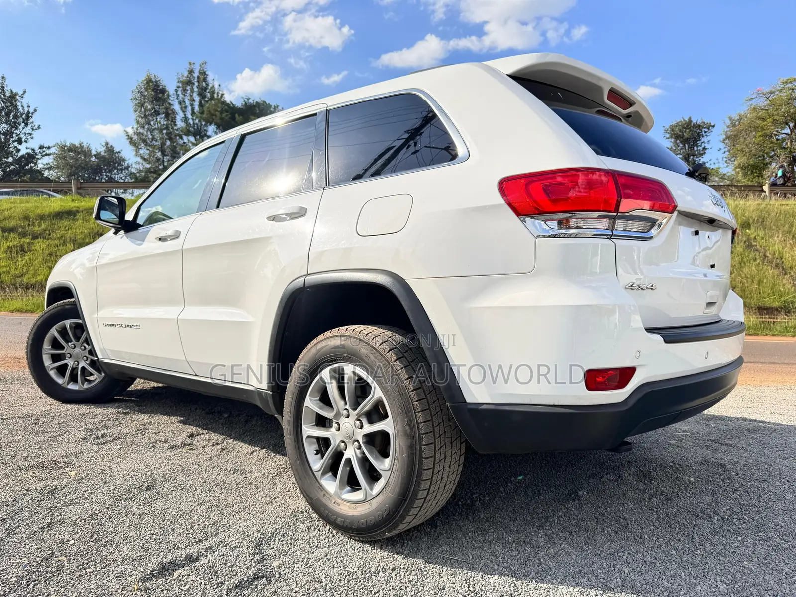 Jeep Grand Cherokee 2016 White