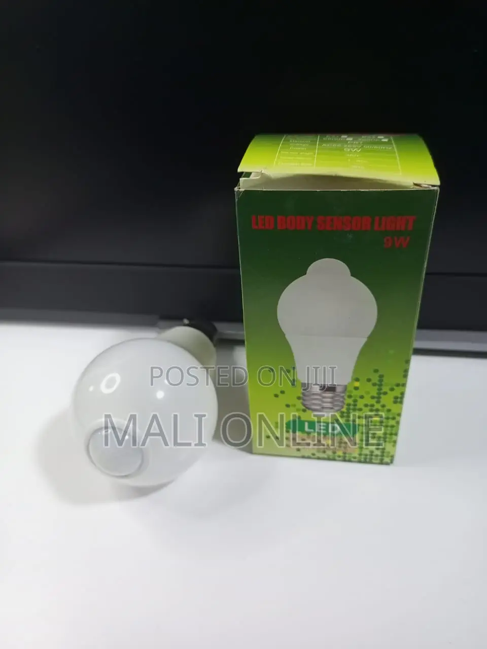 9 Watts Pir Motion Sensor Led Bulb
