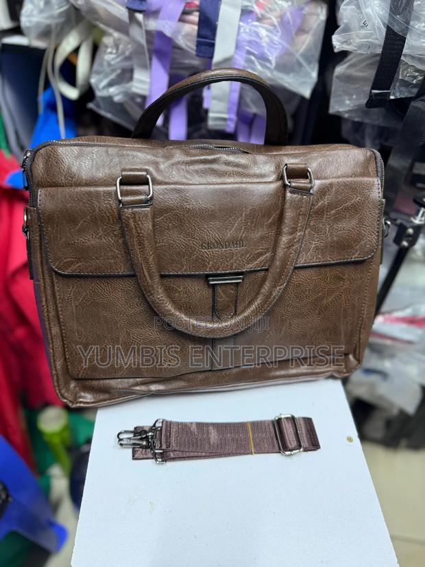Laptop Cases/Documents Bags Leather Material for Men at 1800 - main view
