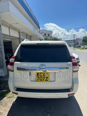 Toyota Land Cruiser Prado 2013 White