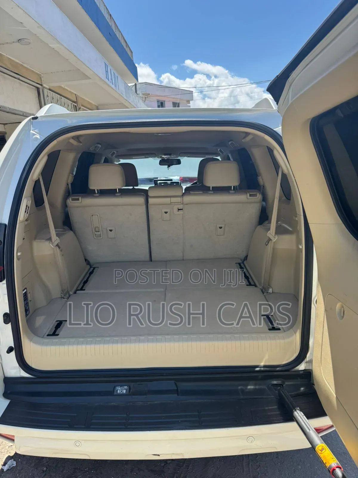 Toyota Land Cruiser Prado 2013 White