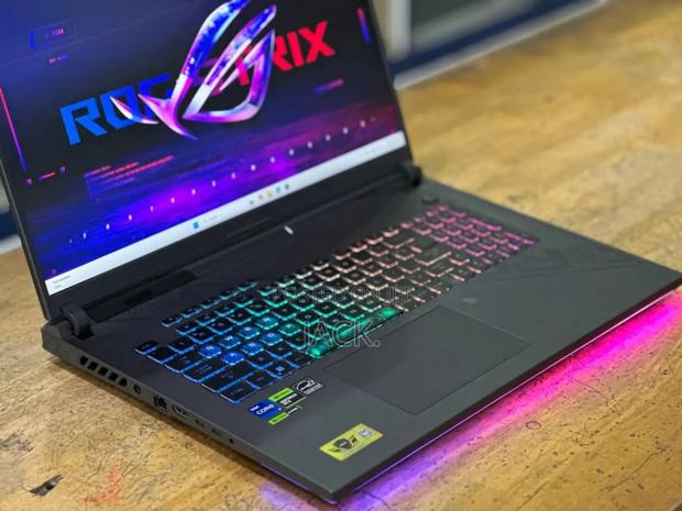 Laptop Asus ROG Strix G17 64GB Intel Core I9 SSD 2T - thumbnail 3