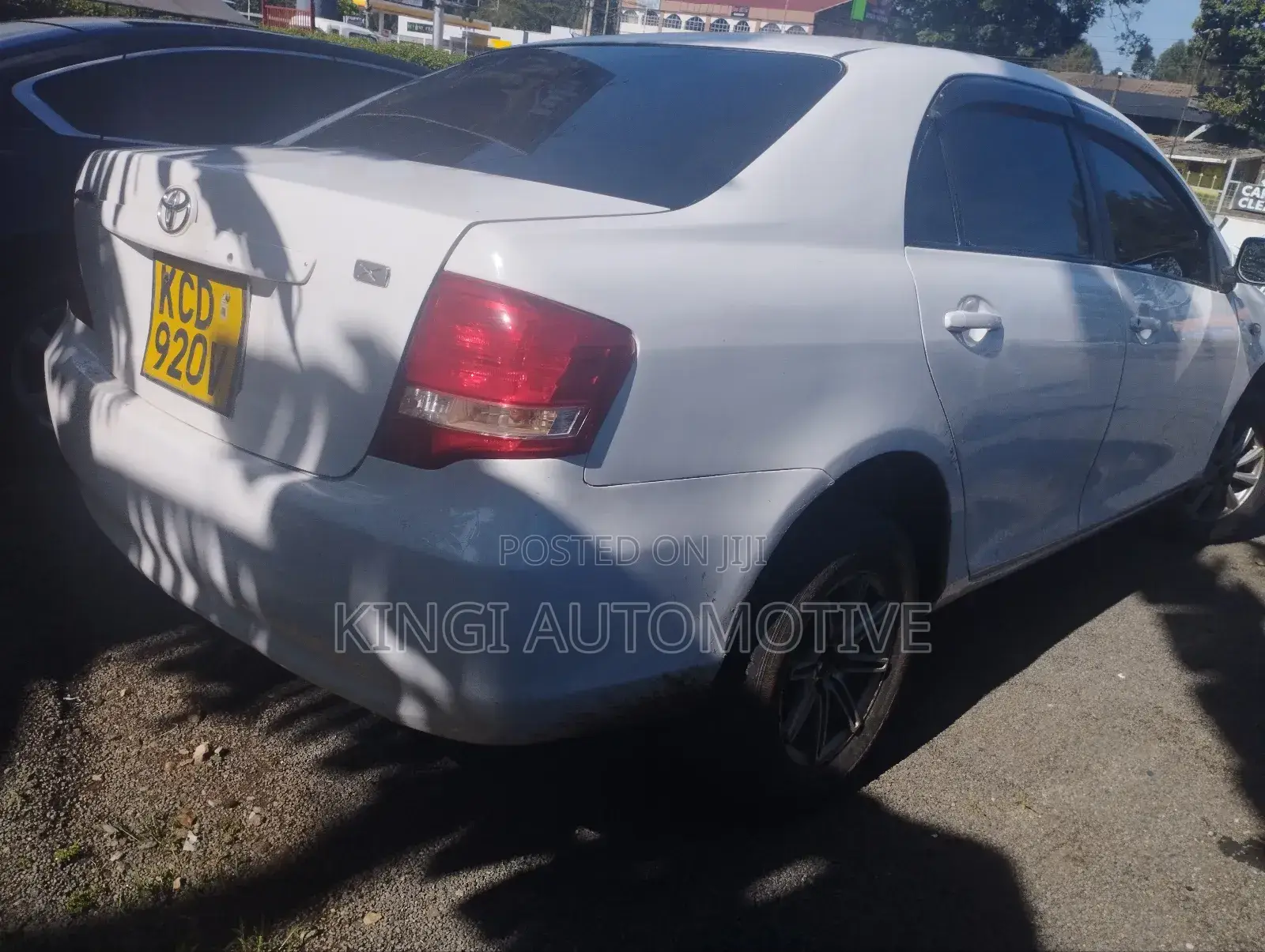 Toyota Axio 1.5 G 2WD 2009 White
