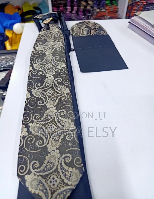 Brawn Cream Yellow Vintage Cravat Sets - main view