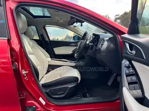 Mazda Axela 2018 Red